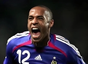 开云体育登录-法国足球比赛中的新星崭露头角