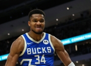 开云官方app入口-马刺碾压奇才，字母哥惊艳世界