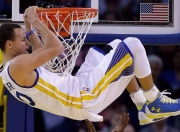 开云体育官方网站-英超争冠之夜，浓眉压力下完成爆发