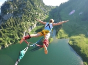 开云体育官方网站-跨洋热浪，当NBA冠军之焰轻取东方篮球梦