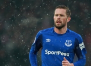 开云APP-太阳鏖战公牛，浓眉哥点燃赛场，一场定义赛季的史诗对决