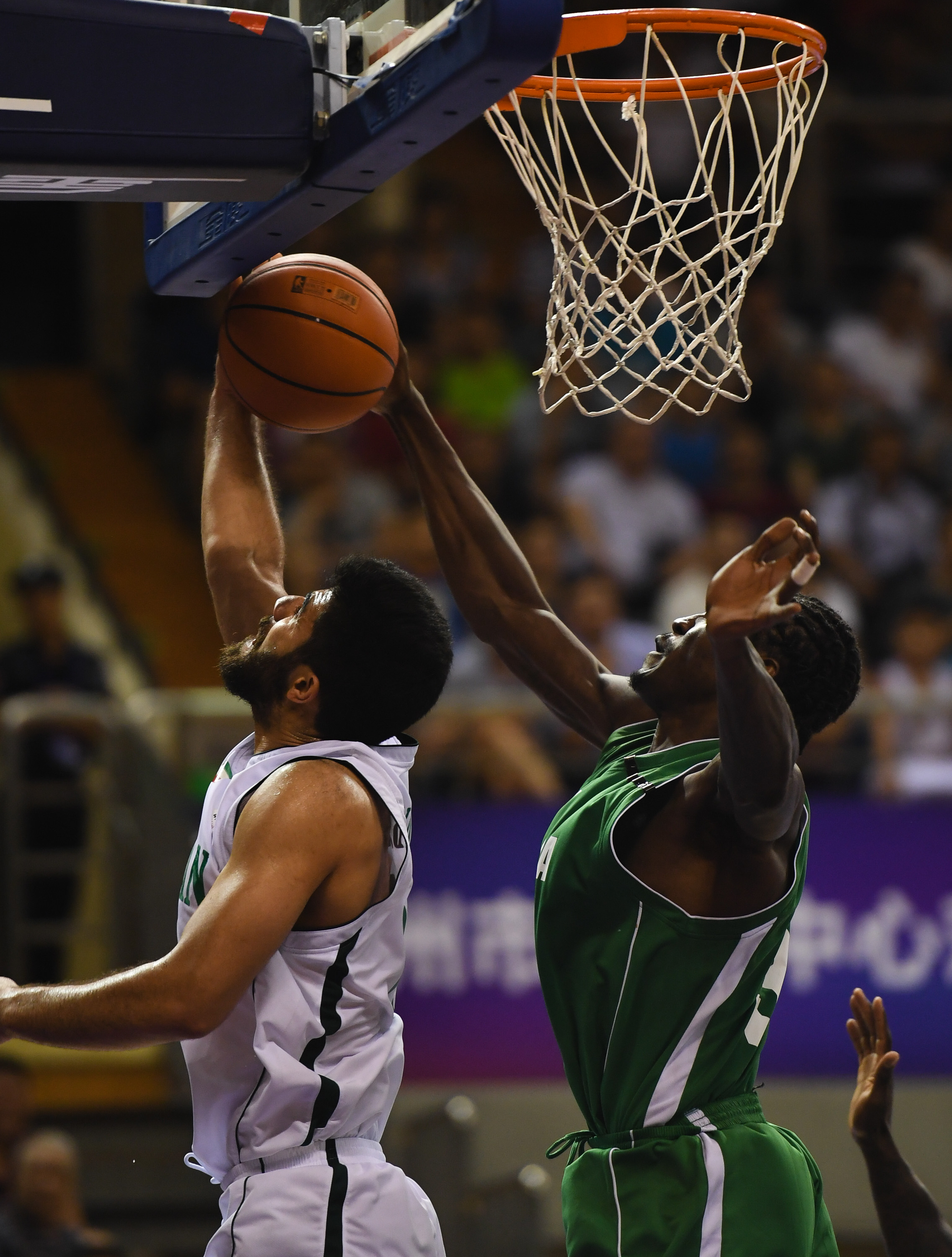 尼日利亚男篮力克雷霆,锡安惊艳世界 尼日利亚男篮力克雷霆,锡安惊艳世界