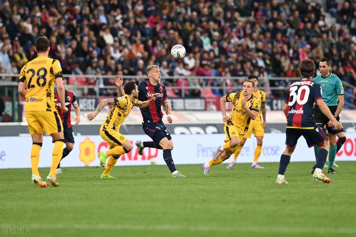 意大利球队在客场比赛中逆转胜利 意大利球队在客场比赛中逆转胜利