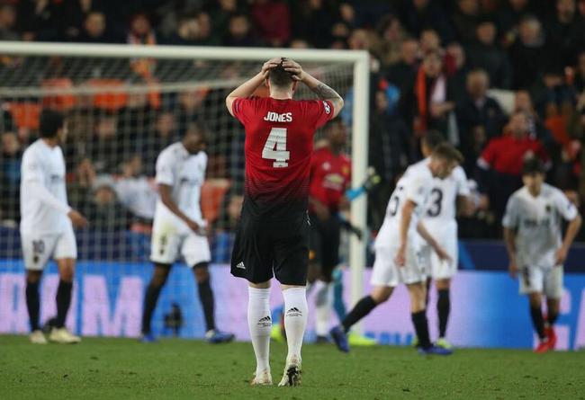 华伦西亚防守无效,客场苦胜曼联惜败 华伦西亚防守无效,客场苦胜曼联惜败