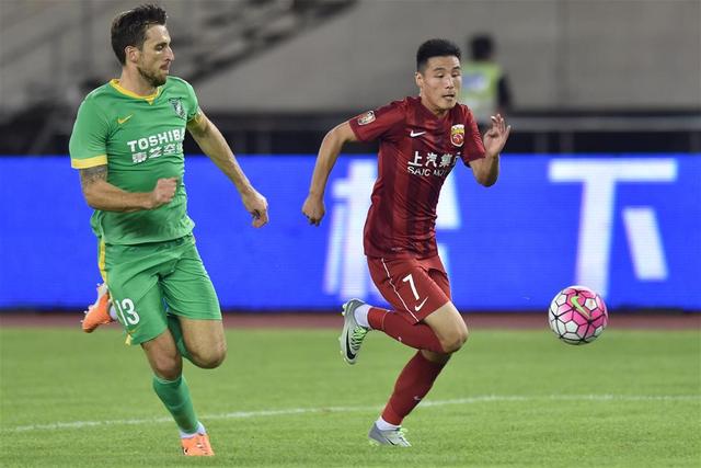 上港客场大胜绿城，继续领跑积分榜的简单介绍