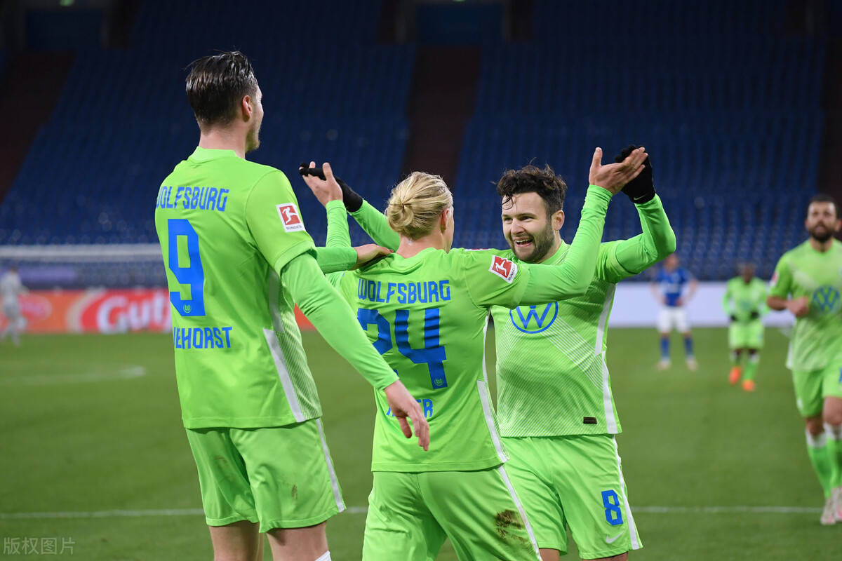 红发再战沃尔夫斯堡,球队期待胜利 红发再战沃尔夫斯堡,球队期待胜利