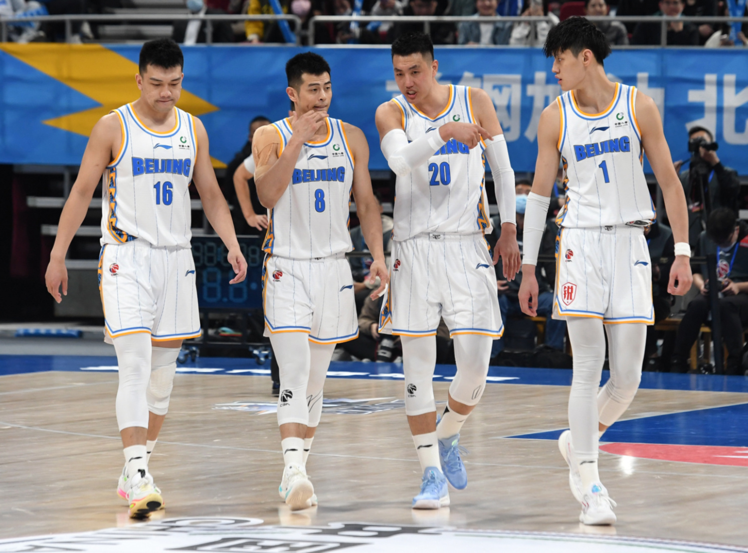 北京队在今日的比赛中大胜江苏队 北京队在今日的比赛中大胜江苏队