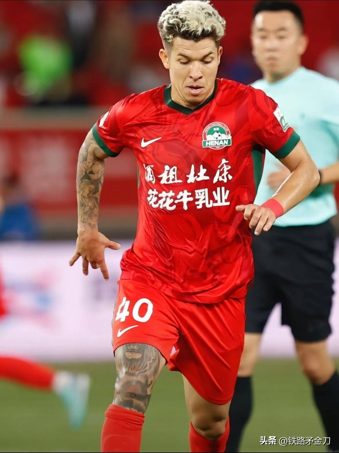 中超比赛球队心态脆弱，擦出万众瞩目火花