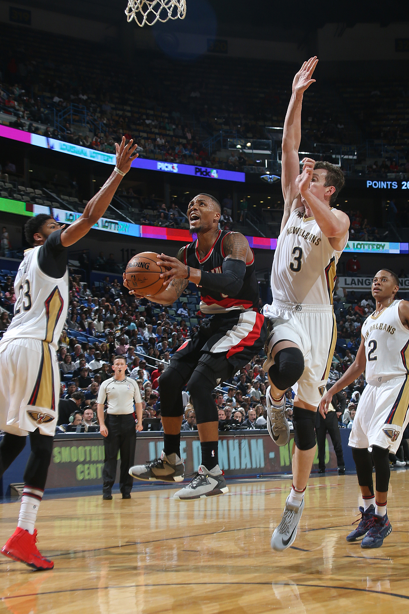 立陶宛男篮绝杀鹈鹕，字母哥绝境逆转