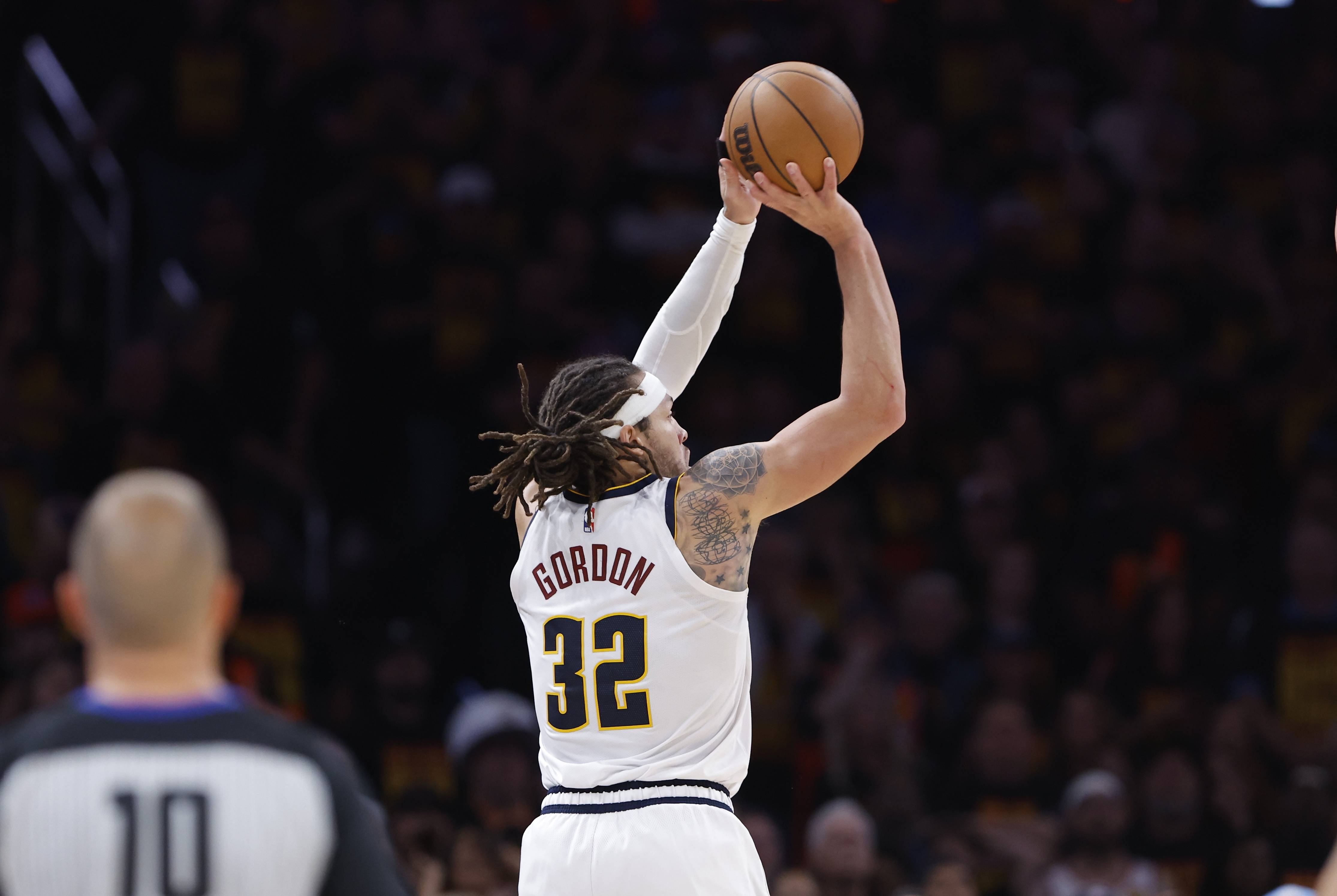 掘金力克猛龙，西亚卡姆统治全场