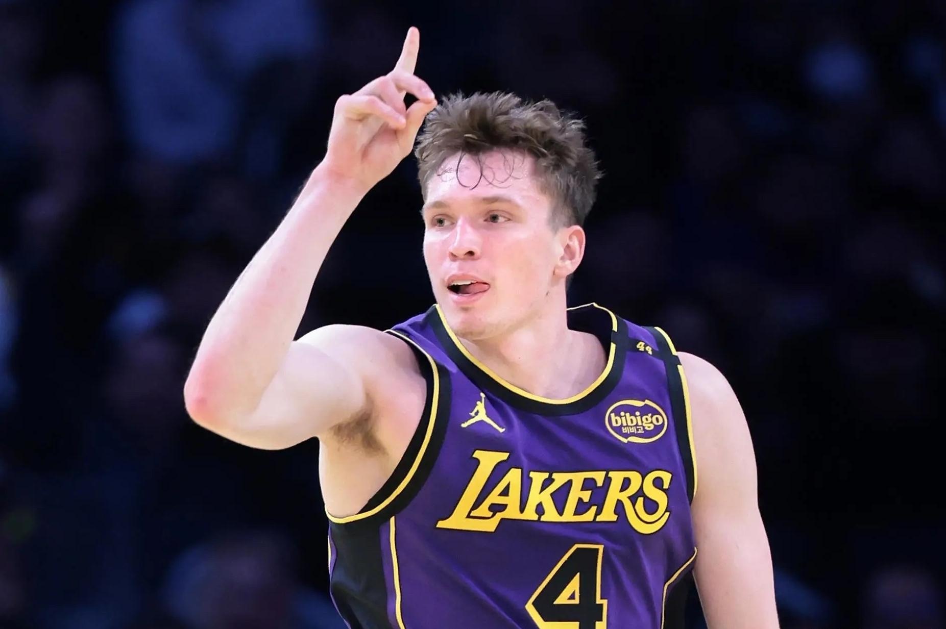 76人力克湖人，霍勒迪统治全场的简单介绍