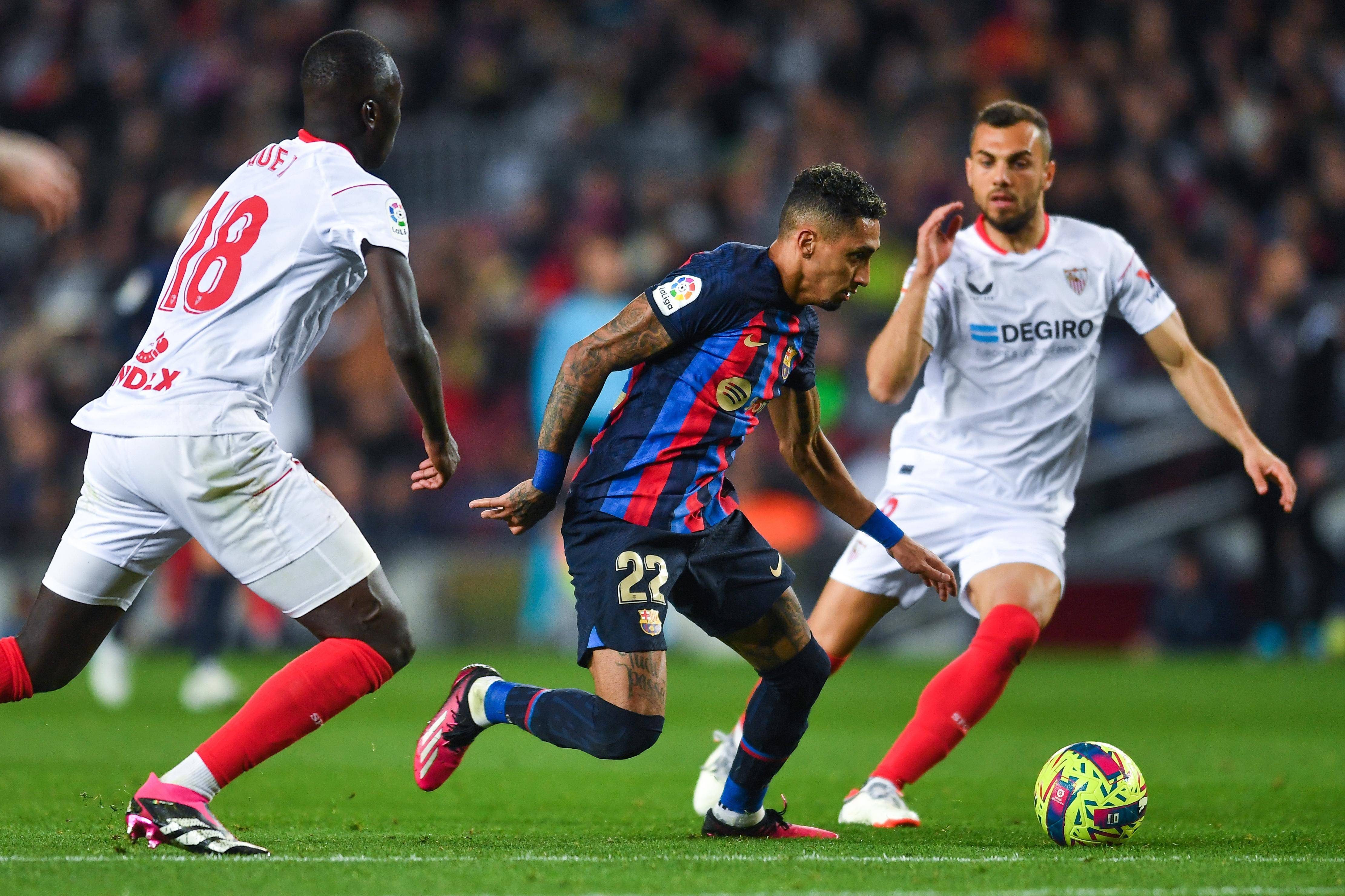 法国碾压塞维利亚，穆勒带队取胜